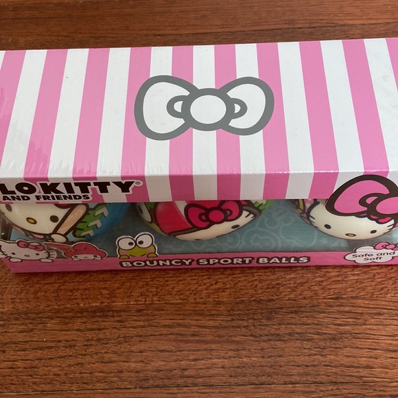 New Sanrio Hello Kitty Bouncy Sport Balls Kids Toys - Picture 12 of 12